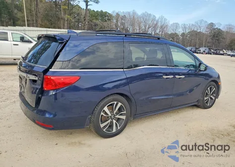 2018 Honda Odyssey Elite z USA, uszkodzony, nr VIN 5FNRL6H92JB101905